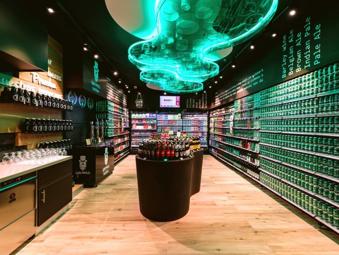 Iluminación de diseño para local de bebidas